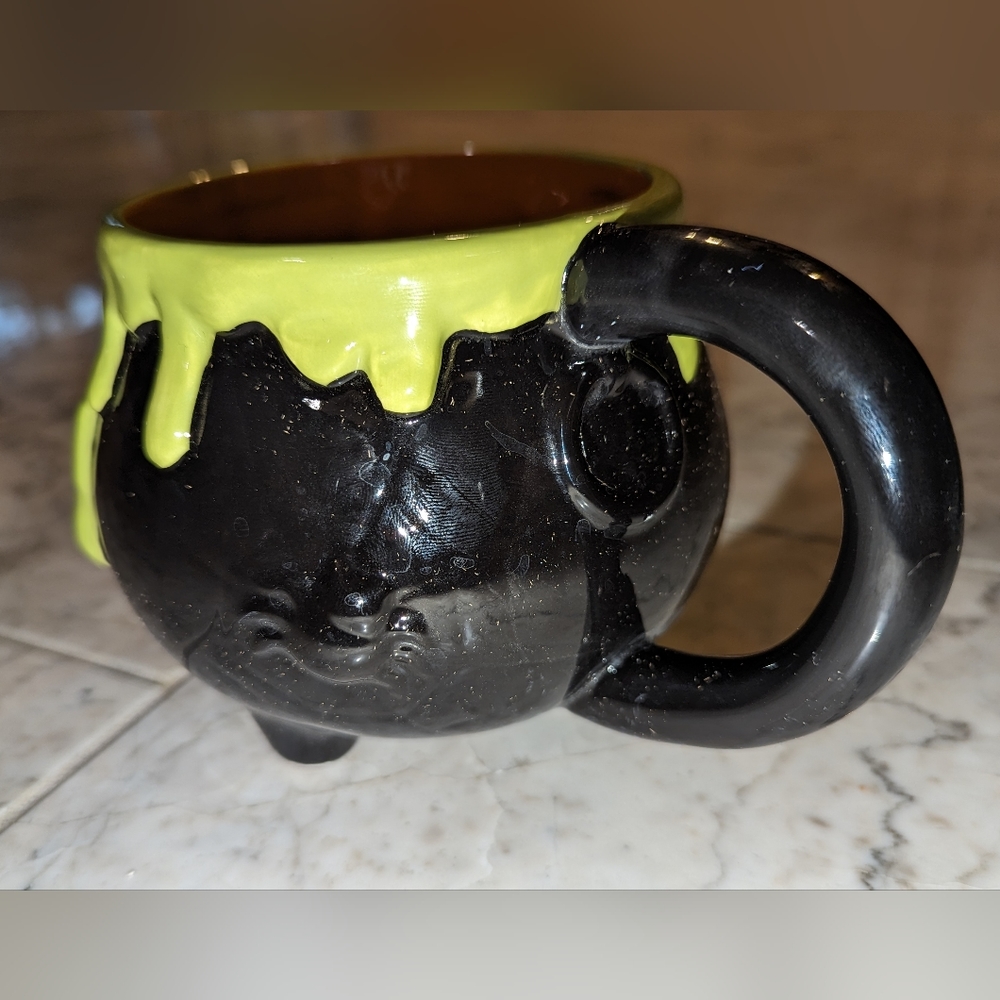 Large Caldron Mug In Excellent Condition Enjoy your morning coffee - Picture 3 of 8